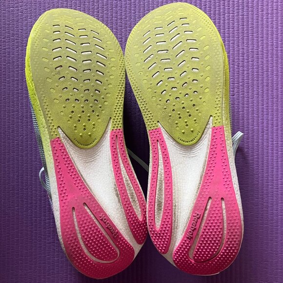 Rarely Used Reebok Floatride Energy X Carbon Plate Running Shoes - Picture 3 of 5